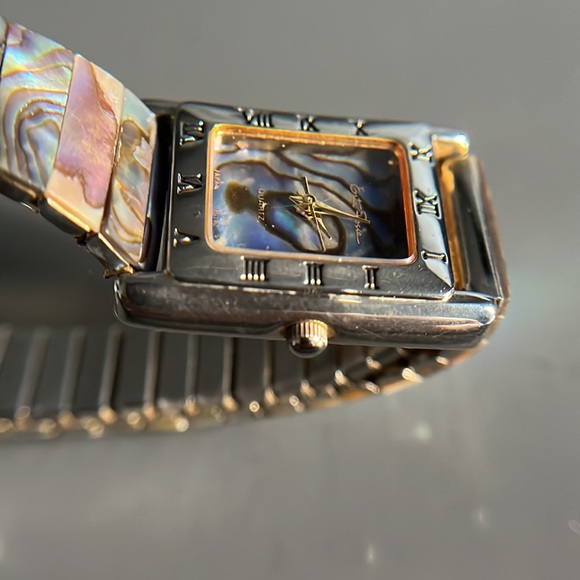 Esta Rosa Vintage Quartz  Mother of Pearl Watch and Band - Picture 10 of 14
